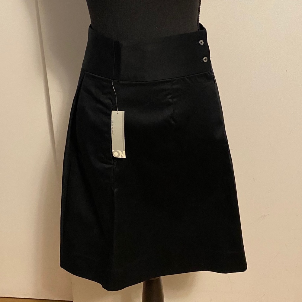 NWT - Old Navy Black A-Line Skirt